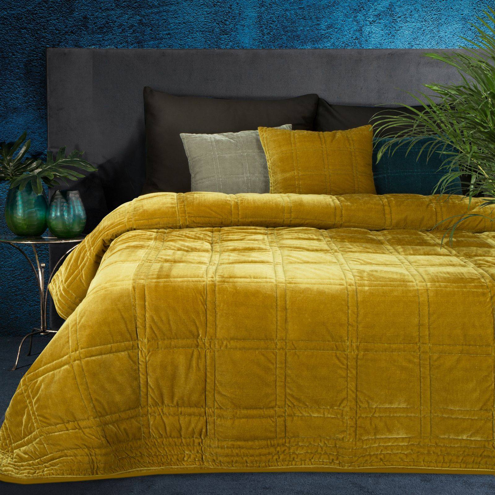 Aksominė lovatiesė “Kristin2” mustard su/be pagalvėlių užvalkalais, įvairių dydžių